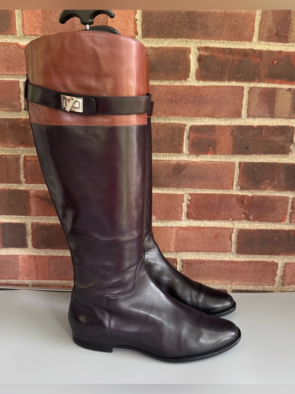 Cole Haan Women’s US 8.5B Brown Two Tone Leather Knee High Riding Boots Flat Zip